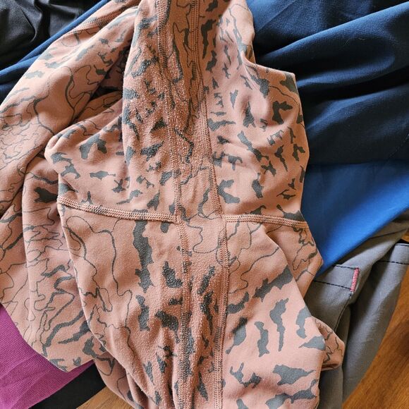 Lululemon Align High-Rise Crop 23"Camo Contour Jacquard Ancient Copper Graphite - Picture 6 of 6